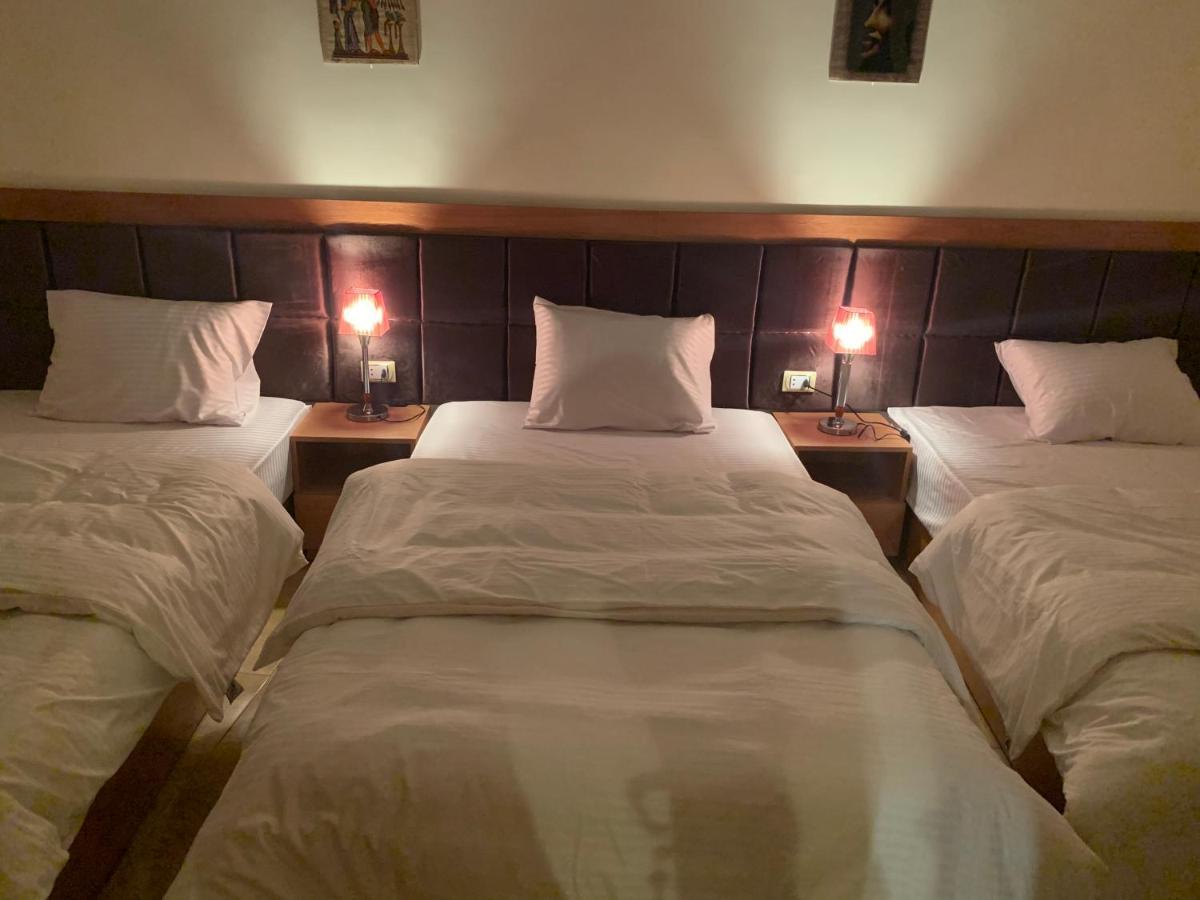Draz Pyramids View Bed & Breakfast Kafrat al Jabal Luaran gambar